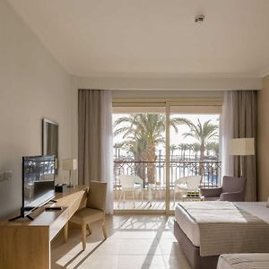 Camera familiare superior con letto queen size